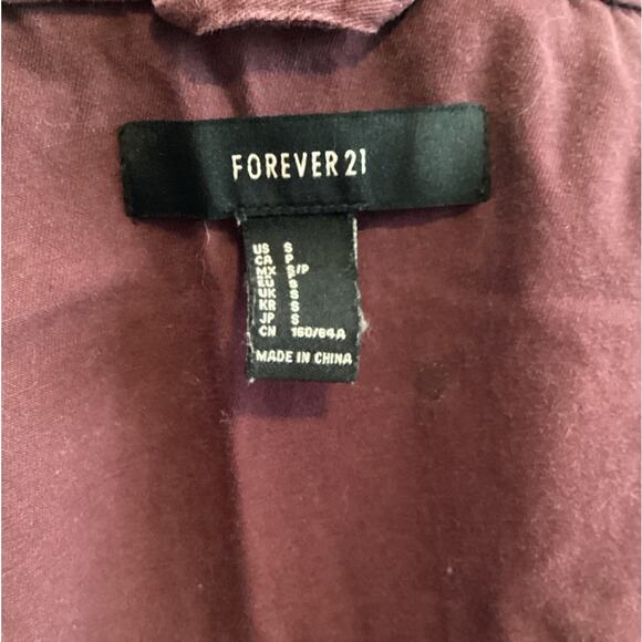Forever 21 Women’s Jacket with hood Zip/Button Up Burgundy Size Small - Picture 4 of 4
